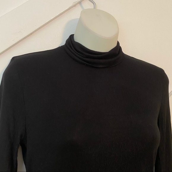 Lord & Taylor Turtleneck Long Sleeve Ribbed Top S - Picture 2 of 8